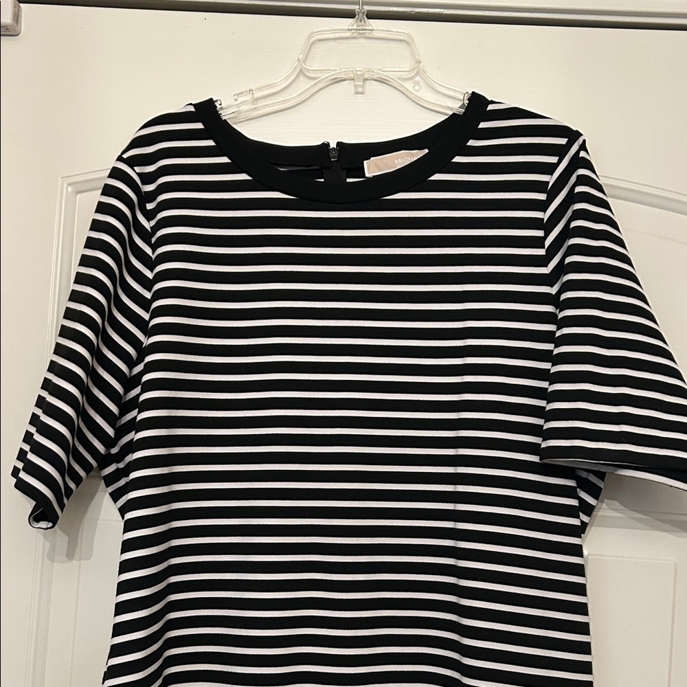 Michael Kors Black and White Striped Short Sleeve Dress-Size 2XL